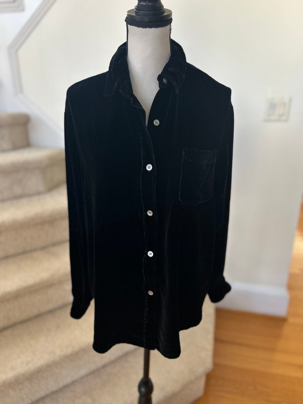 Vintage 90s Black Crushed Velvet Silk Blend Long Sleeve Button Down